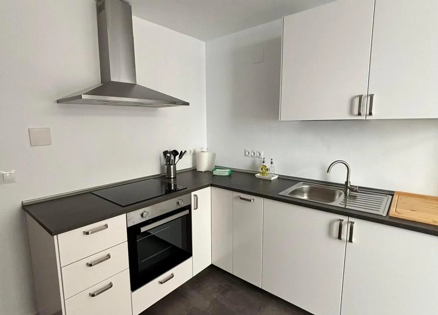 Apartamento Piso Centrico Con Parking Privado Y Terraza Super Málaga