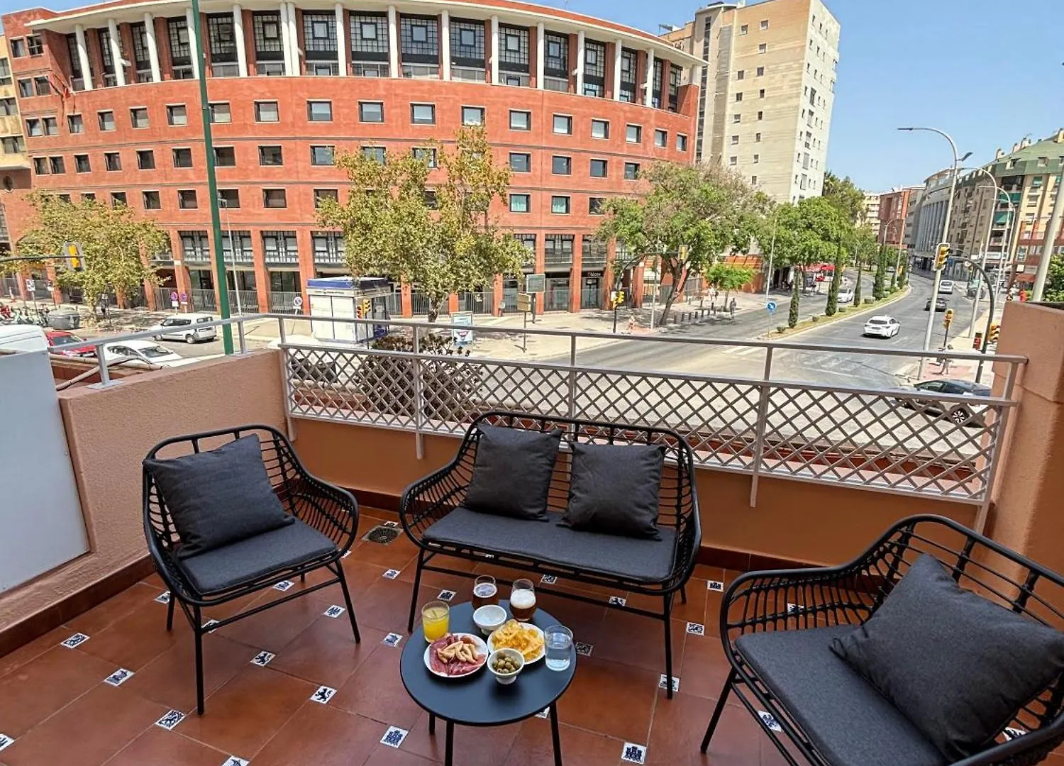 Apartamento Piso Centrico Con Parking Privado Y Terraza Super Málaga