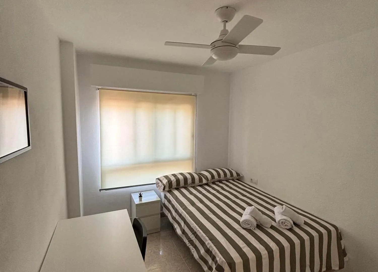 Piso Centrico Con Parking Privado Y Terraza Super Daire Málaga